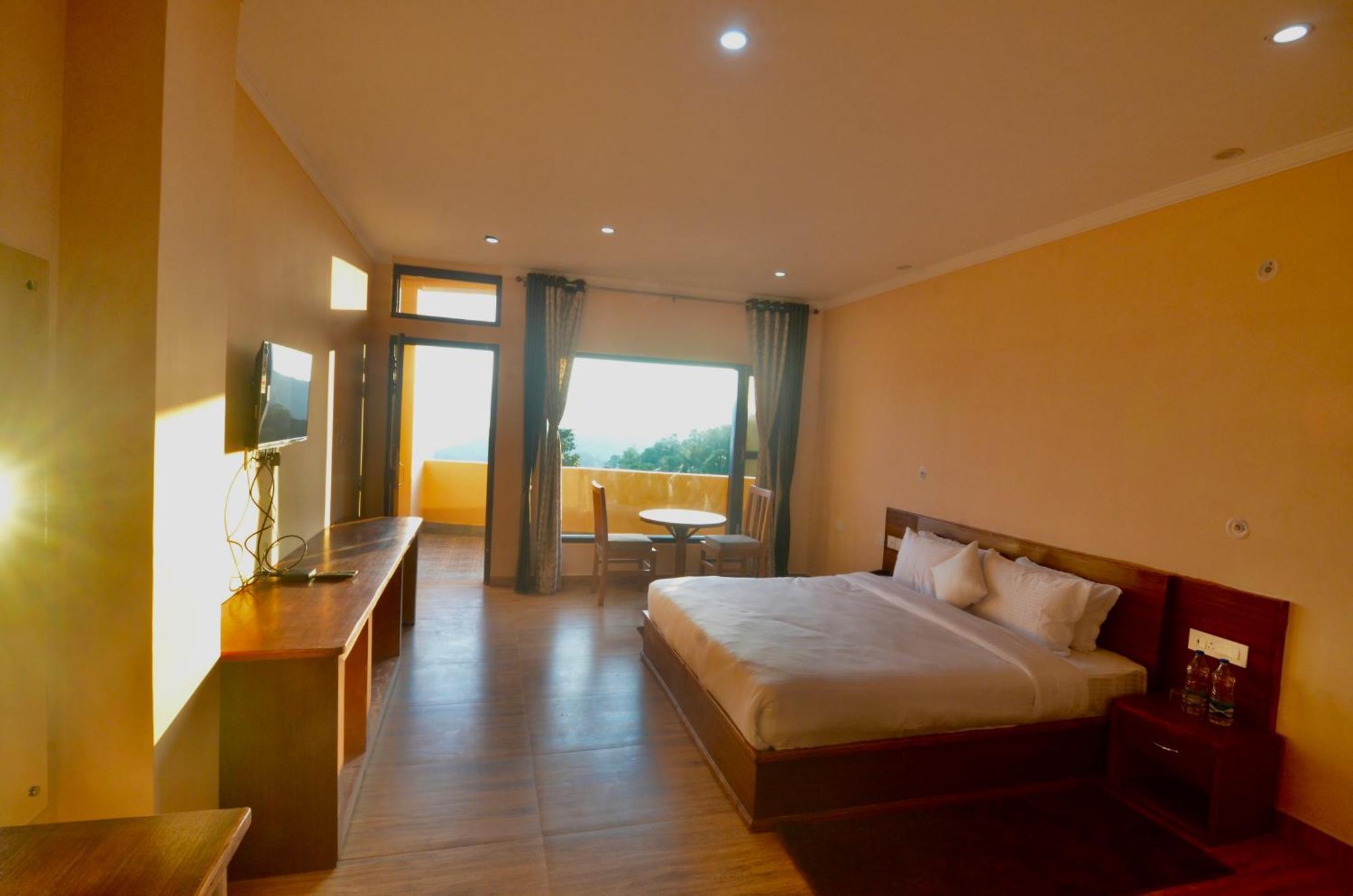 Uttarakhand Resort Kausani Exteriér fotografie