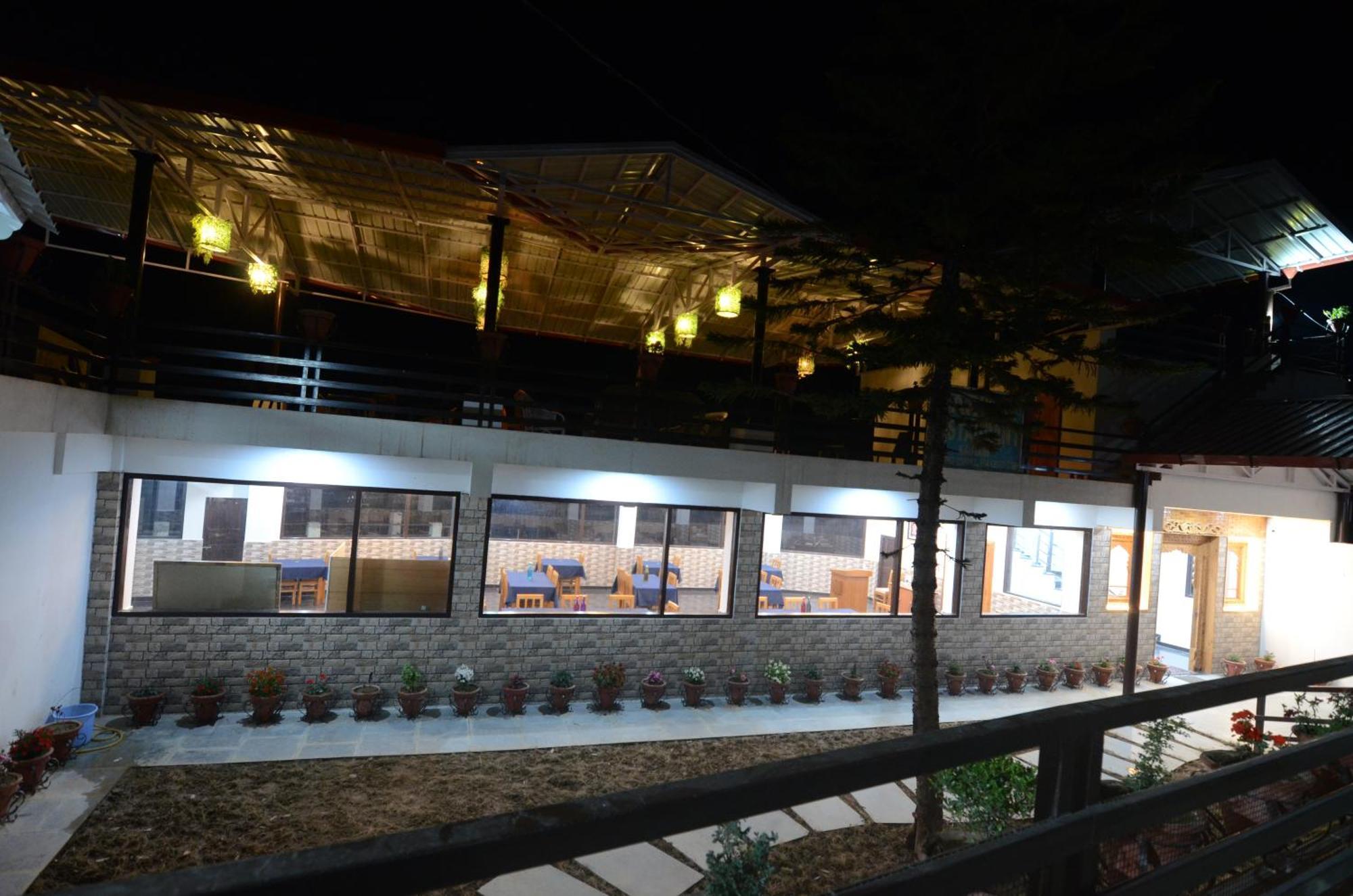 Uttarakhand Resort Kausani Exteriér fotografie