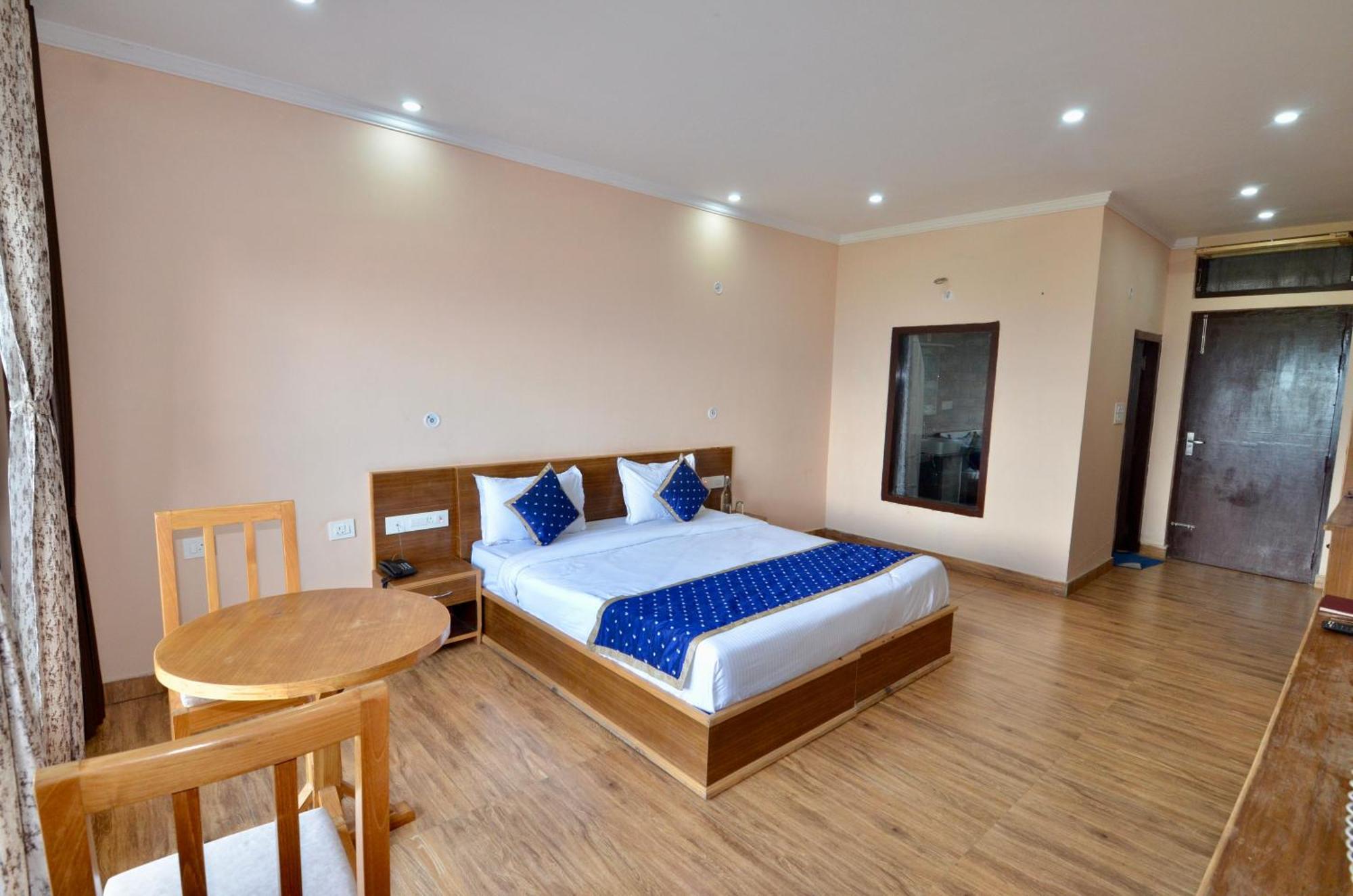 Uttarakhand Resort Kausani Exteriér fotografie